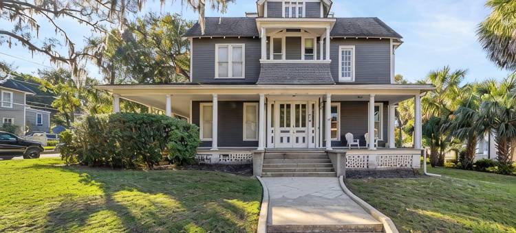 维多利亚庄园：银泉&国王堡历史公园市中心公寓(Victorian Manor: Downtown Apt, near Silver Springs & Fort King Historic Park)图片