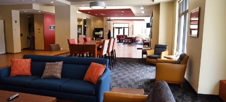 劳伦斯市中心TownePlace Suites酒店(TownePlace Suites Lawrence Downtown)图片