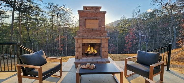 A Splashing Good Time 4 Br Game Room Outdoor Fireplace图片