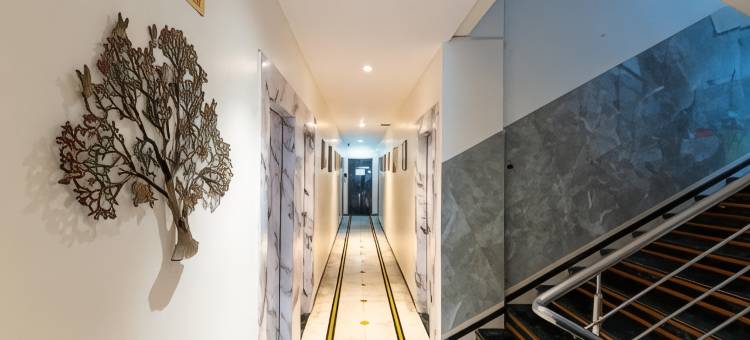 Itsy Maitreya距斯里赛巴巴神庙170米酒店(Itsy Hotel Maitreya 170 Meters from Shri Saibaba Temple)图片
