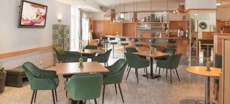 航道酒店(Fairway Hotel)图片