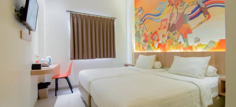 纳甘朱克前一酒店(Front One Hotel Nganjuk)图片