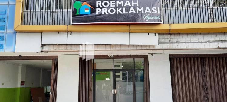 罗马宣言伊斯兰教酒店 红门(Roemah Proklamasi Syariah Mitra RedDoorz)图片