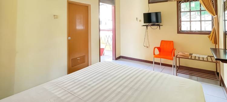 Hotel Shanty Mitra RedDoorz图片