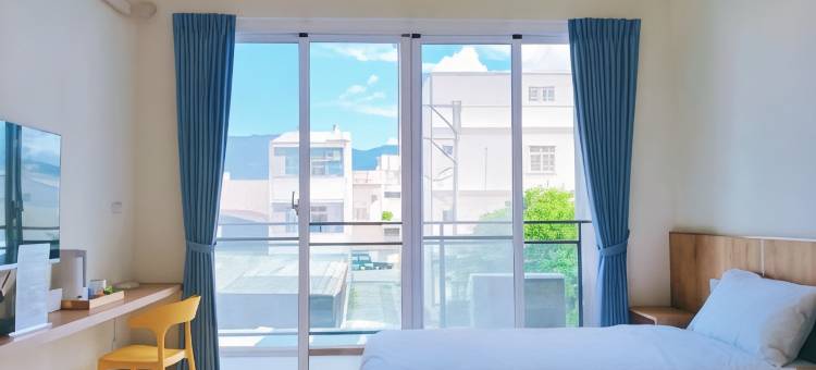 蓝天山丘池上馆民宿图片