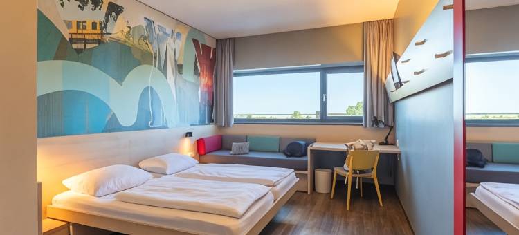 梅尼奈格尔酒店柏林机场店(Meininger Hotel Berlin Airport)图片