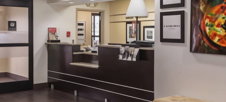 希尔顿欢朋酒店-迪克森(Hampton Inn Dickson)图片