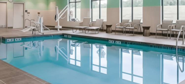 哈德森威斯康辛欢朋套房酒店(Hampton Inn and Suites Hudson)图片