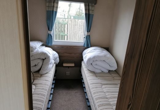 Littlesea Caravan Hotel Overview