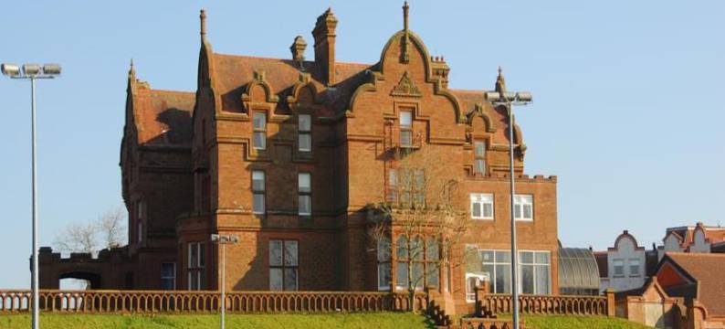 亚当顿乡村民宿酒店(Adamton Country House Hotel)图片