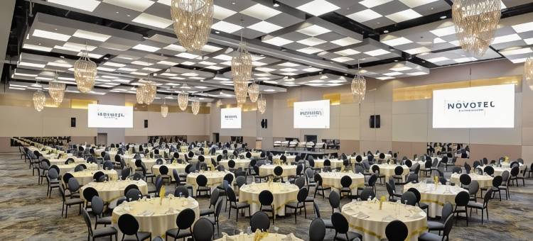 阿布扎比阿尔布斯坦诺富特酒店(Novotel Abu Dhabi Al Bustan)图片