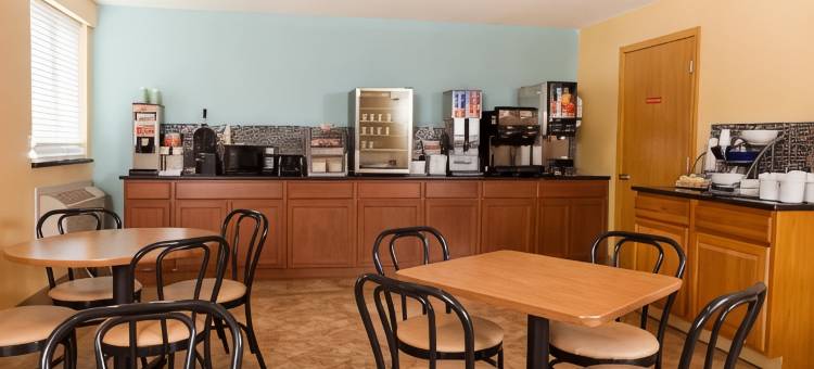 威奇托机场速8酒店(Super 8 by Wyndham Wichita Airport)图片