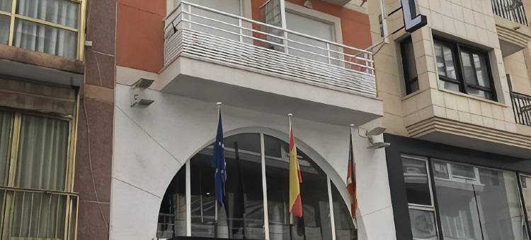 四月亮酒店(Hotel Quatre Llunes)图片