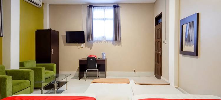 红多兹伊斯兰@印尼肯达里酒店(RedDoorz Syariah @ Hotel Wisma Indonesia Kendari)图片