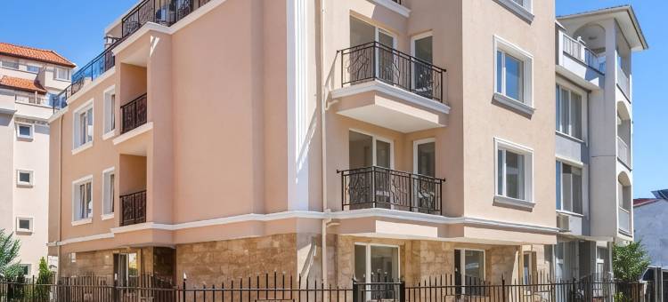 菲尼克斯公寓(Feniks Apartments)图片