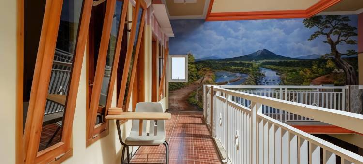 坦比迪昂旅游村附近的红门(RedDoorz Near Desa Wisata Tambi Dieng)图片