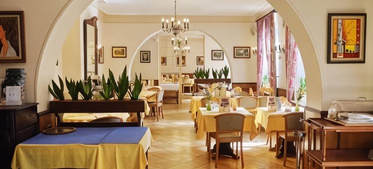 雷蒙特酒店(Logis Hotel Restaurant Remotel)图片