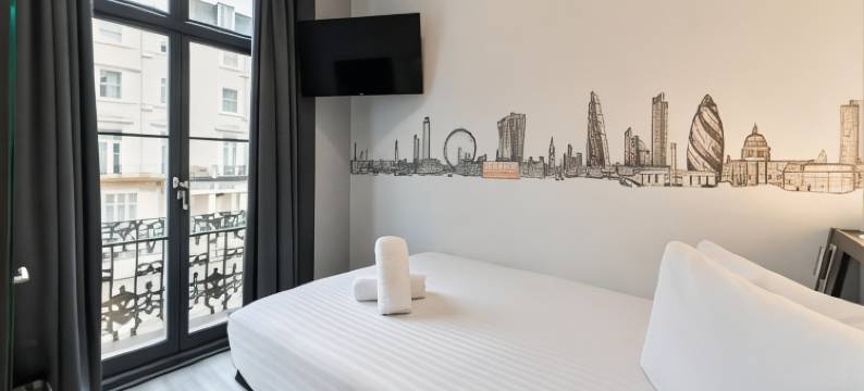 维多利亚轻松酒店(EasyHotel Victoria)图片