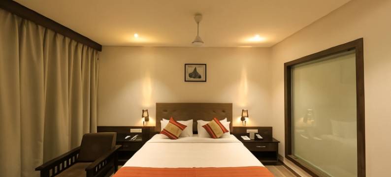 拜克苏拉吉俱乐部酒店(The Byke Suraj Club)图片