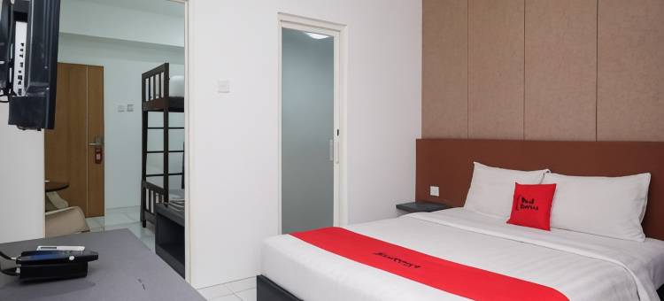 红多兹酒店公寓-近科洛马杜收费出口(RedDoorz Apartment Near Exit Toll Colomadu)图片