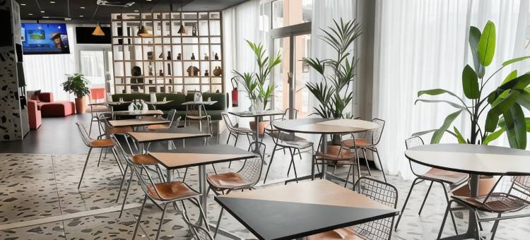 宜必思马蒂格酒店(Ibis Martigues)图片