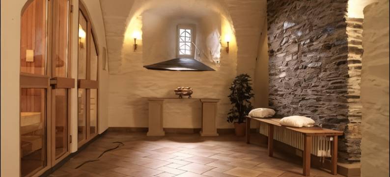 爱诗诺兰伯格酒店(Hotel Und Restaurant Burg Schnellenberg)图片