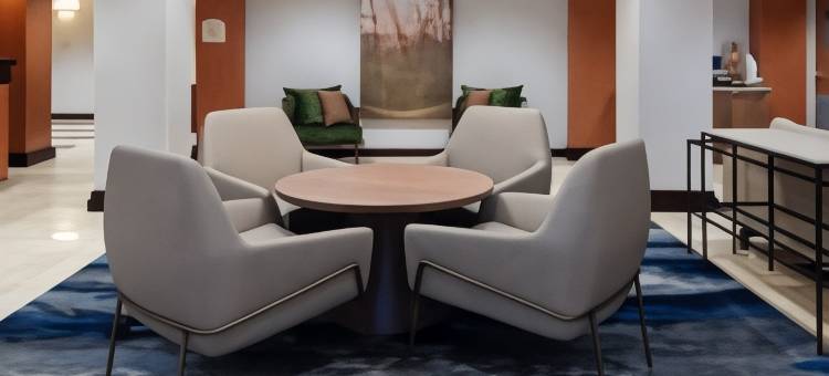 布雷默顿万枫酒店(Fairfield Inn & Suites Seattle Bremerton)图片