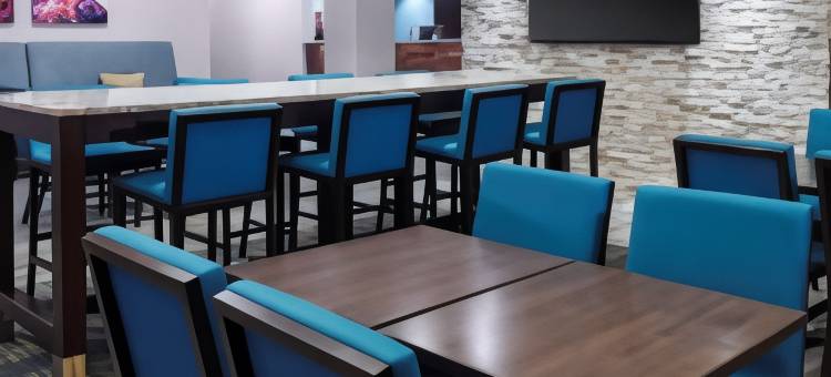 希尔顿欢朋酒店-康科德鲍村(Hampton Inn Concord/Bow)图片