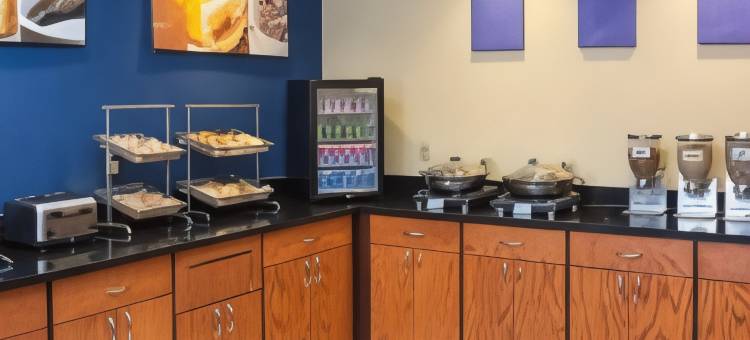 米德尔敦门罗万枫酒店(Fairfield Inn Middletown Monroe)图片