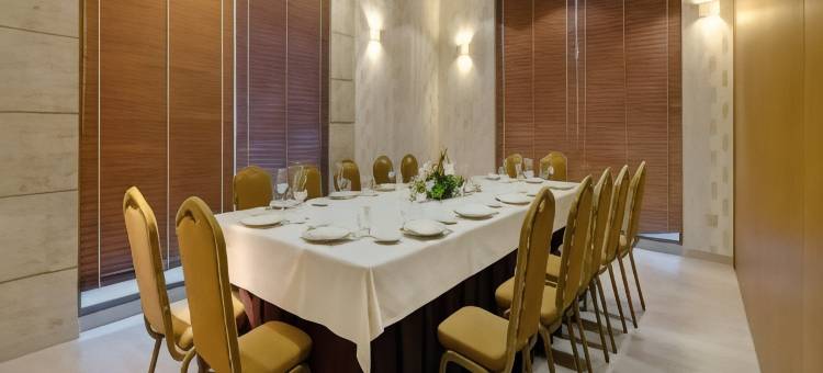 德阿维莱斯奥卡别墅(Oca Villa de Avilés Hotel)图片