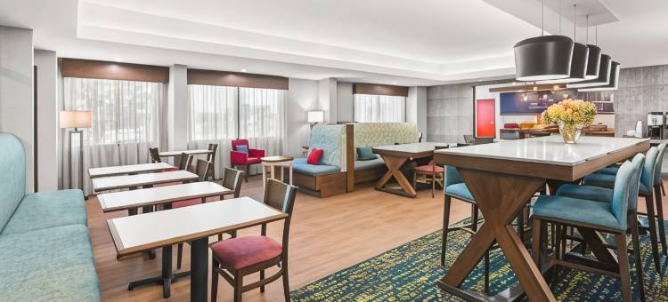 希尔顿欢朋酒店-锡康克(Hampton Inn Seekonk)图片