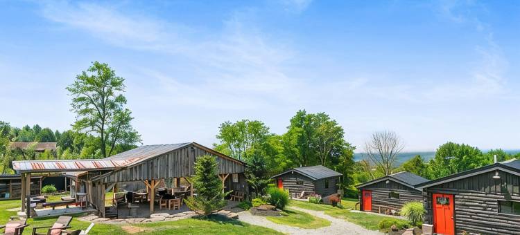 埃尔克山。国王幽静浪漫空间木屋，热水浴池、户外火炉 & 景观(King Cabin Secluded Romantic Space Near Elk Mountain. Hot Tub, Firepit & Views!)图片