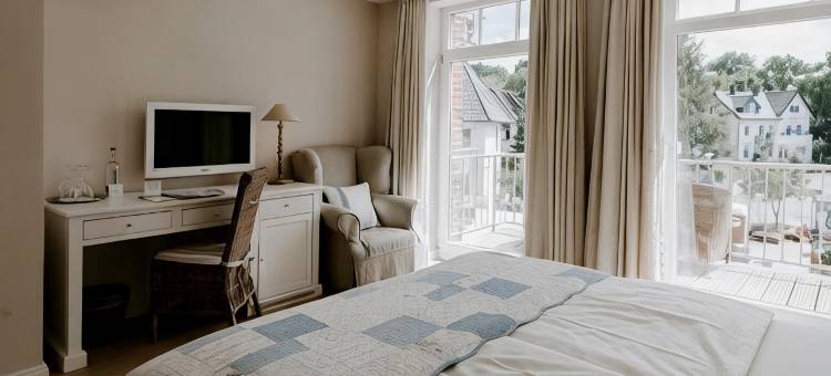 海肯多夫波罗的海海滨桑拿酒店(Belvilla)(Heikendorf Ostseebad Strandhotel mit Sauna by Belvilla)图片