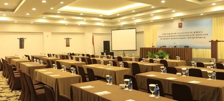 日惹马里奥波罗卡文顿酒店(Cavinton Hotel Malioboro Yogyakarta)图片
