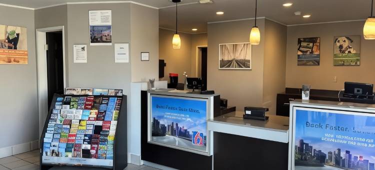 斯坦顿6号汽车旅馆(Motel 6 - Stanton, CA - Anaheim West)图片