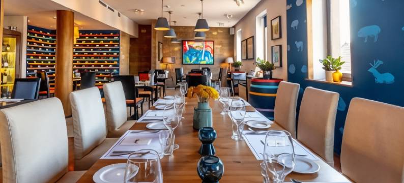 伊莫拉乌德法尔哈兹酒店(Imola Udvarház Dessert Hotel)图片