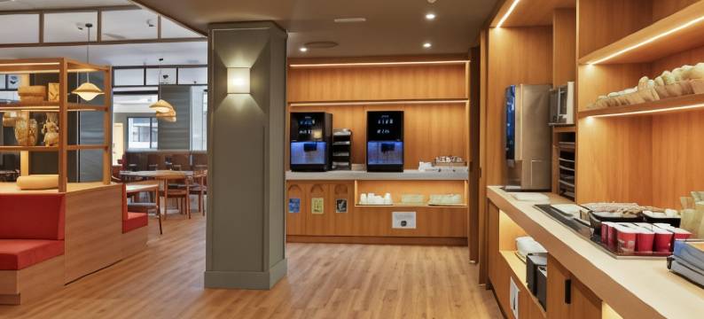 多诺斯提亚机场民宿酒店(B&B Hotel Donostia Aeropuerto)图片