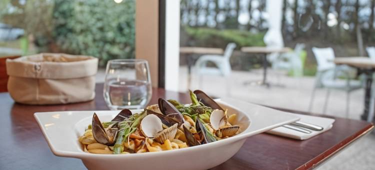 布里特酒店波尔多机场勒索雷泰尔店(Brit Hotel Bordeaux Aéroport - Le Soretel)图片