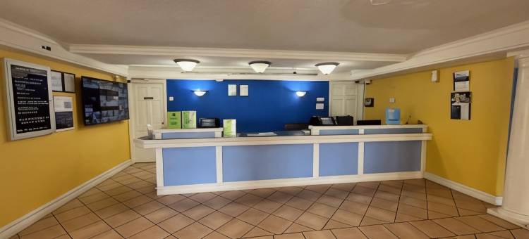 Studio 6 亨茨维尔，阿拉巴马大学大道(Studio 6 Extended Stay - Huntsville, AL University Drive)图片