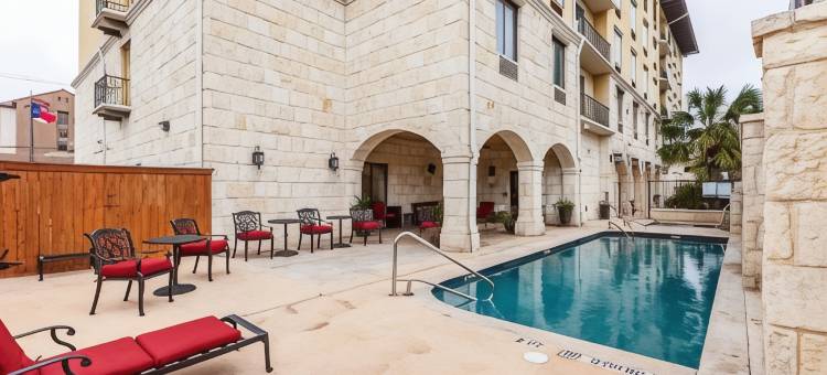 舒适套房酒店-阿拉莫/河滨步道(Comfort Suites Alamo Riverwalk)图片