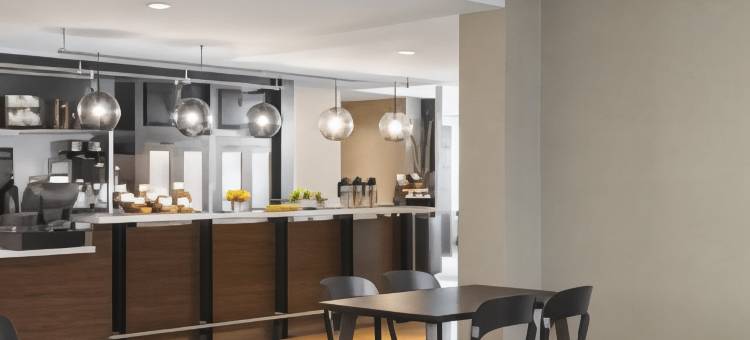 夏洛茨维尔大学医学中心万怡酒店(Courtyard Charlottesville - University Medical Center)图片