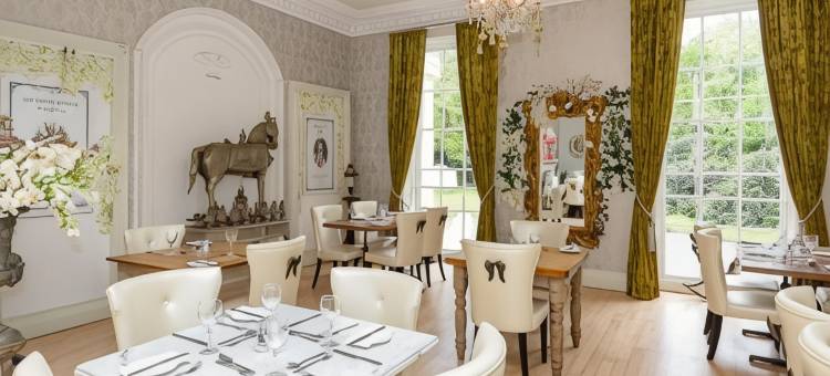 雷恩山庄(RainHill Hall Hotel)图片