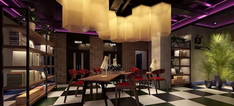 蓝鱼电影酒店(万达广场店)图片