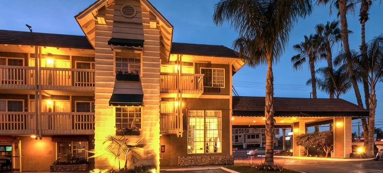 哥斯大米萨纽波特海滩温德姆华美达酒店(Ramada by Wyndham Costa Mesa/Newport Beach)图片