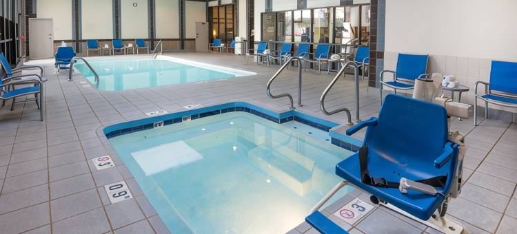辛辛那提东门假日酒店(Holiday Inn & Suites CINCINNATI-EASTGATE (I-275E) by IHG)图片