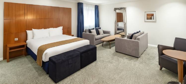 Holiday Inn 贝辛斯托克(Holiday Inn BASINGSTOKE by IHG)图片