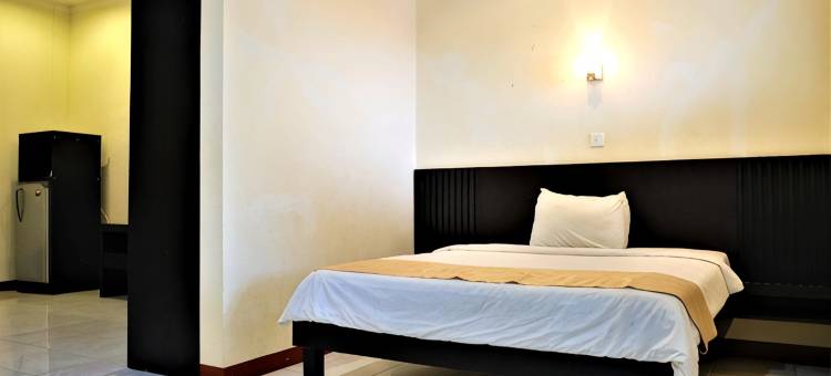乌尼海滩酒店(Uni Beach Hotel)图片