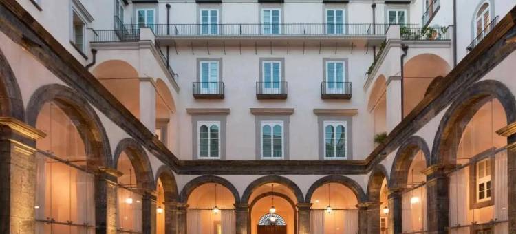 那不勒斯帕拉索卡拉乔洛酒店(Palazzo Caracciolo Naples)图片