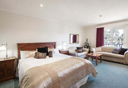 Best Western Crystal Inn Hotel Overview