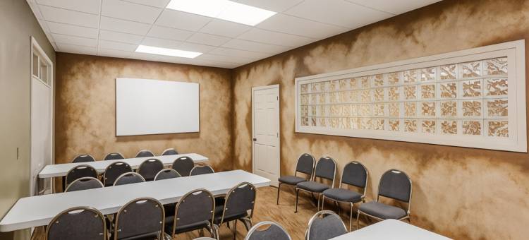 Angel Inn Near Imax, a Travelodge by Wyndham图片